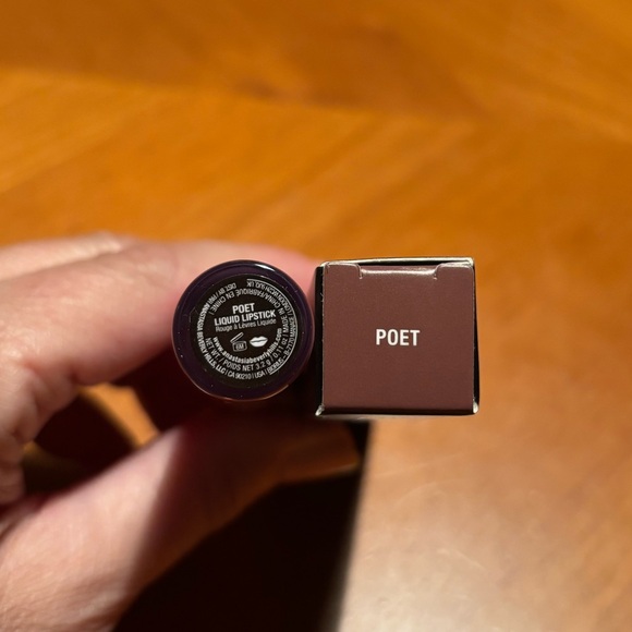 Anastasia Beverly Hills Liquid Lipstick Poet - Picture 10 of 13